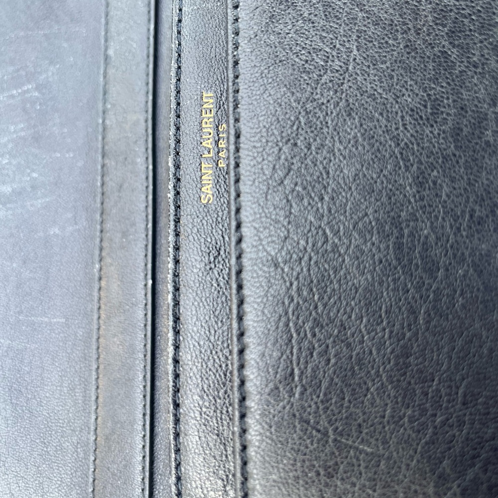 Saint Laurent  Quilted Leather Shoulder Bag in Navy with Gold YSL Logo - Picture 15 of 16